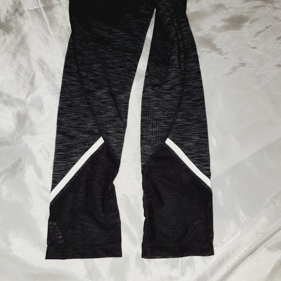 Avia Women's Active Wear Legging with Grey Stripes on Legs 231 - Picture 3 of 7